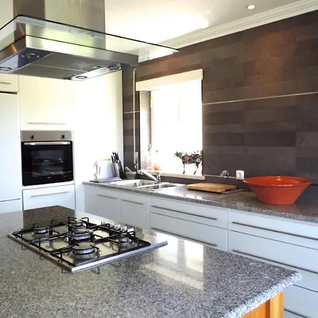 Hetty House - Ferrel, Big House, Balcony With Open View * Ferrel (Leiria)