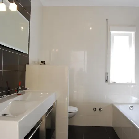 Hetty House - Ferrel, Big House, Balcony With Open View Appartamento *