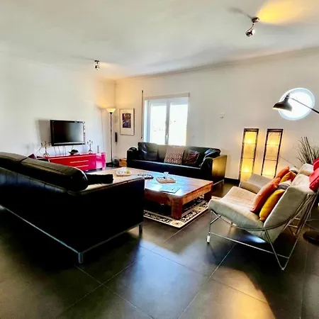 Hetty House - Ferrel, Big House, Balcony With Open View *