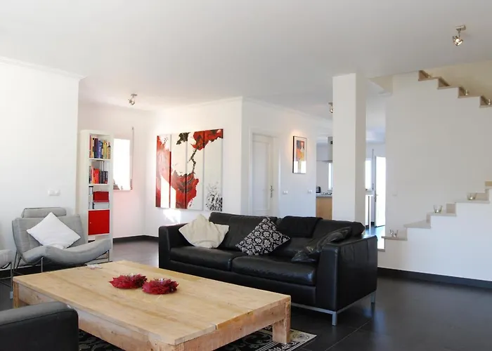 Hetty House - Ferrel, Big House, Balcony With Open View Ferrel (Leiria)